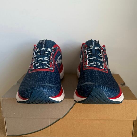 Brooks Adrenaline GTS 20 ‘Go USA’ Men Running Sneakers - SZ 11 main image 5
